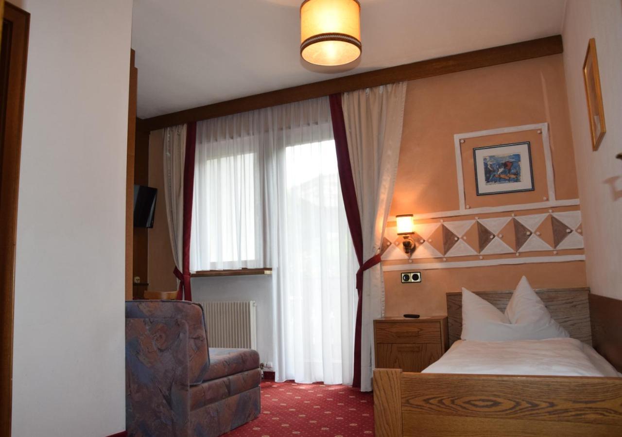 Hotel & Residence Egger Вилландро Экстерьер фото