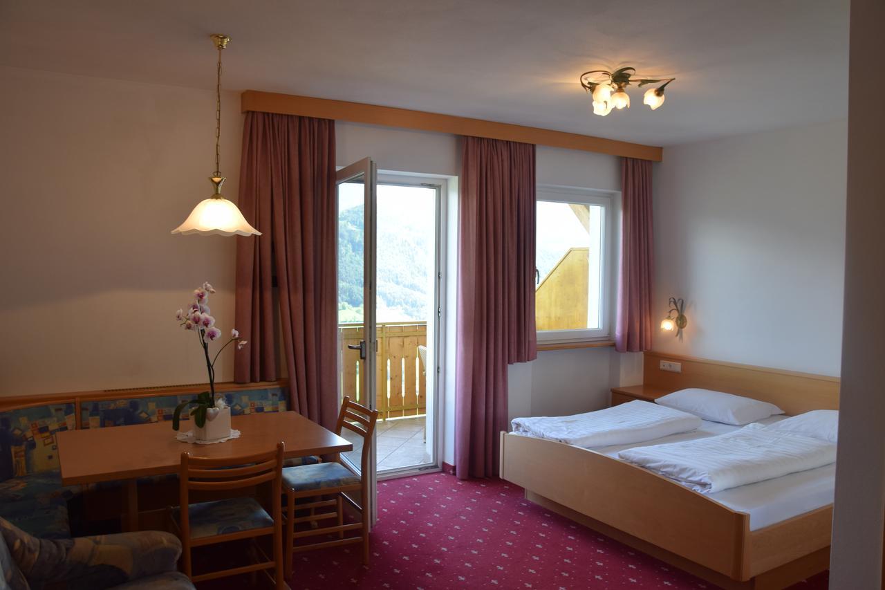 Hotel & Residence Egger Вилландро Экстерьер фото